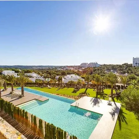 Precioso Piso De 3 En Colinas Apartment *